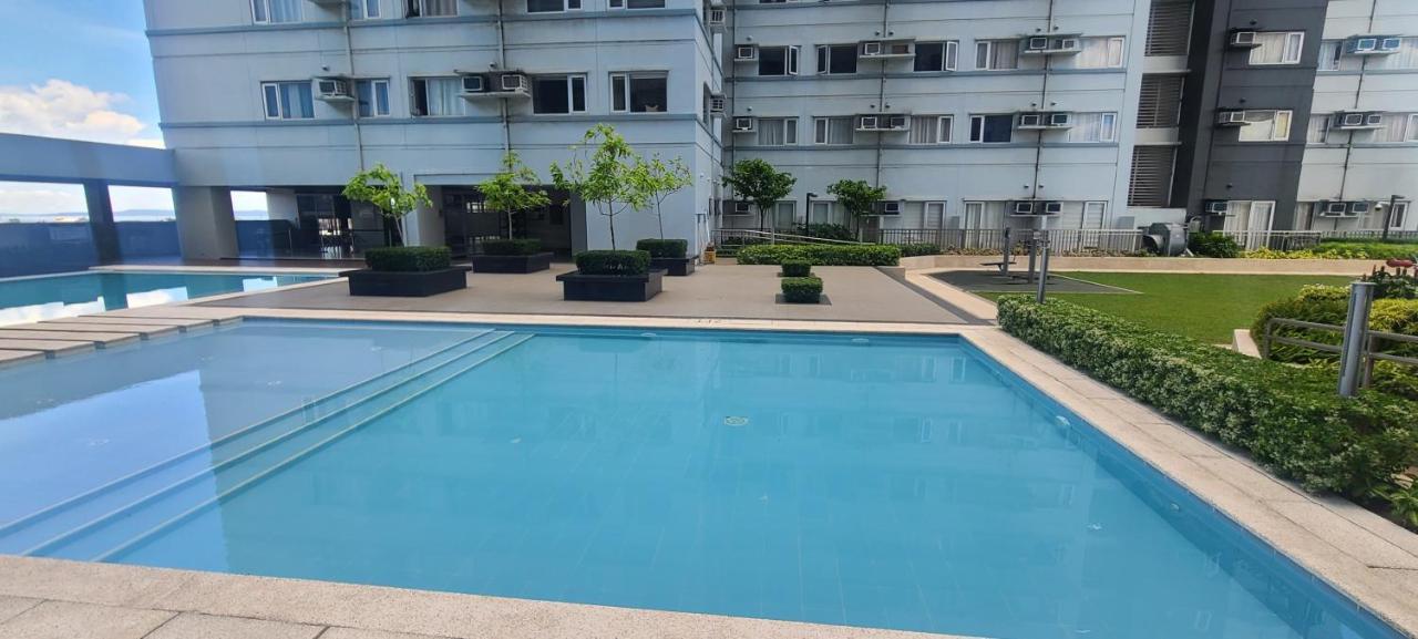 Avida Tower Free Airport Pick Up For 3 Nights Stay Or More Davao City Extérieur photo